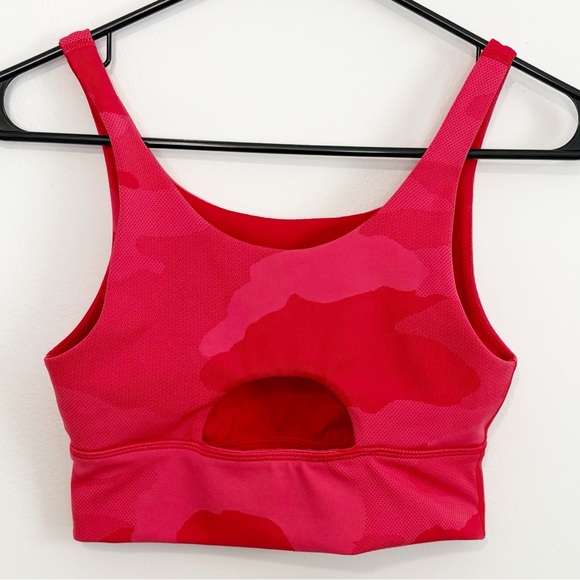 AERIE Offline Medium Support Stretch Camo Sports Bra Red and Pink XS - Picture 2 of 6